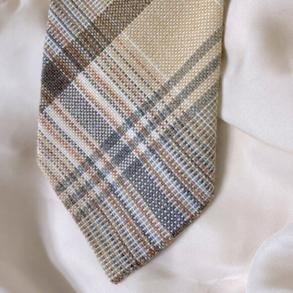 Vintage Currie Canada Made In Canada Beige Plaid Tie - Picture 6 of 6
